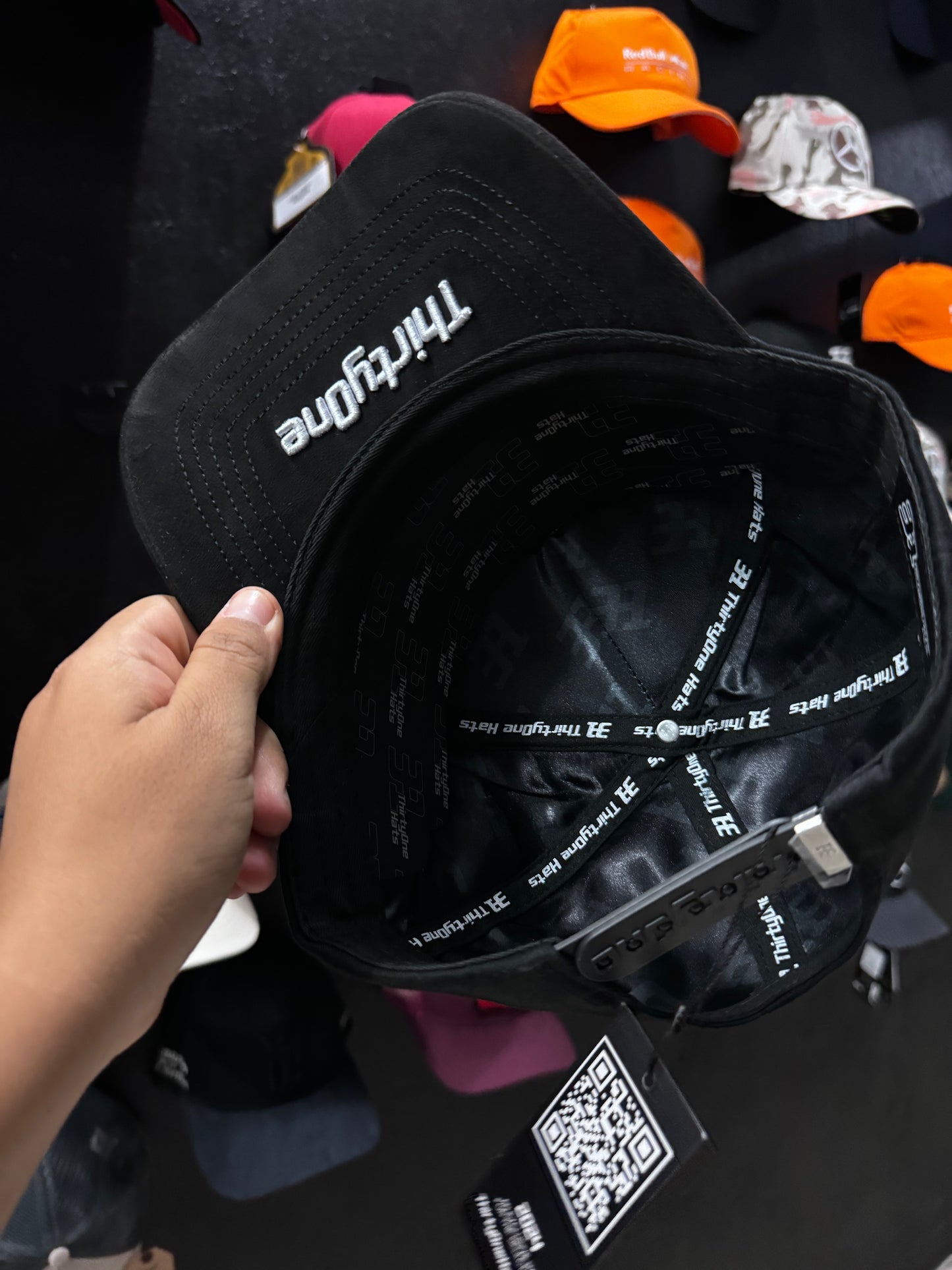 LA CLOUD 31 Hats con caja