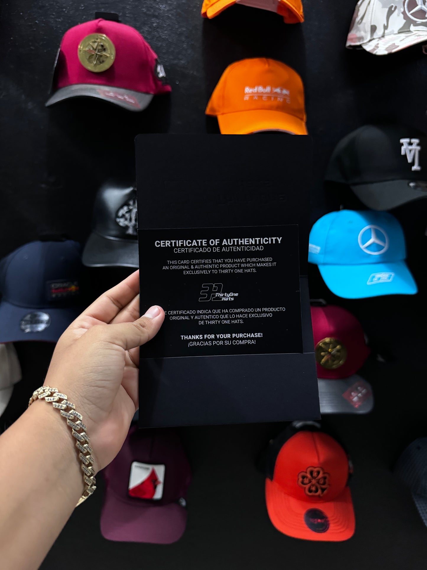 LA CLOUD 31 Hats con caja