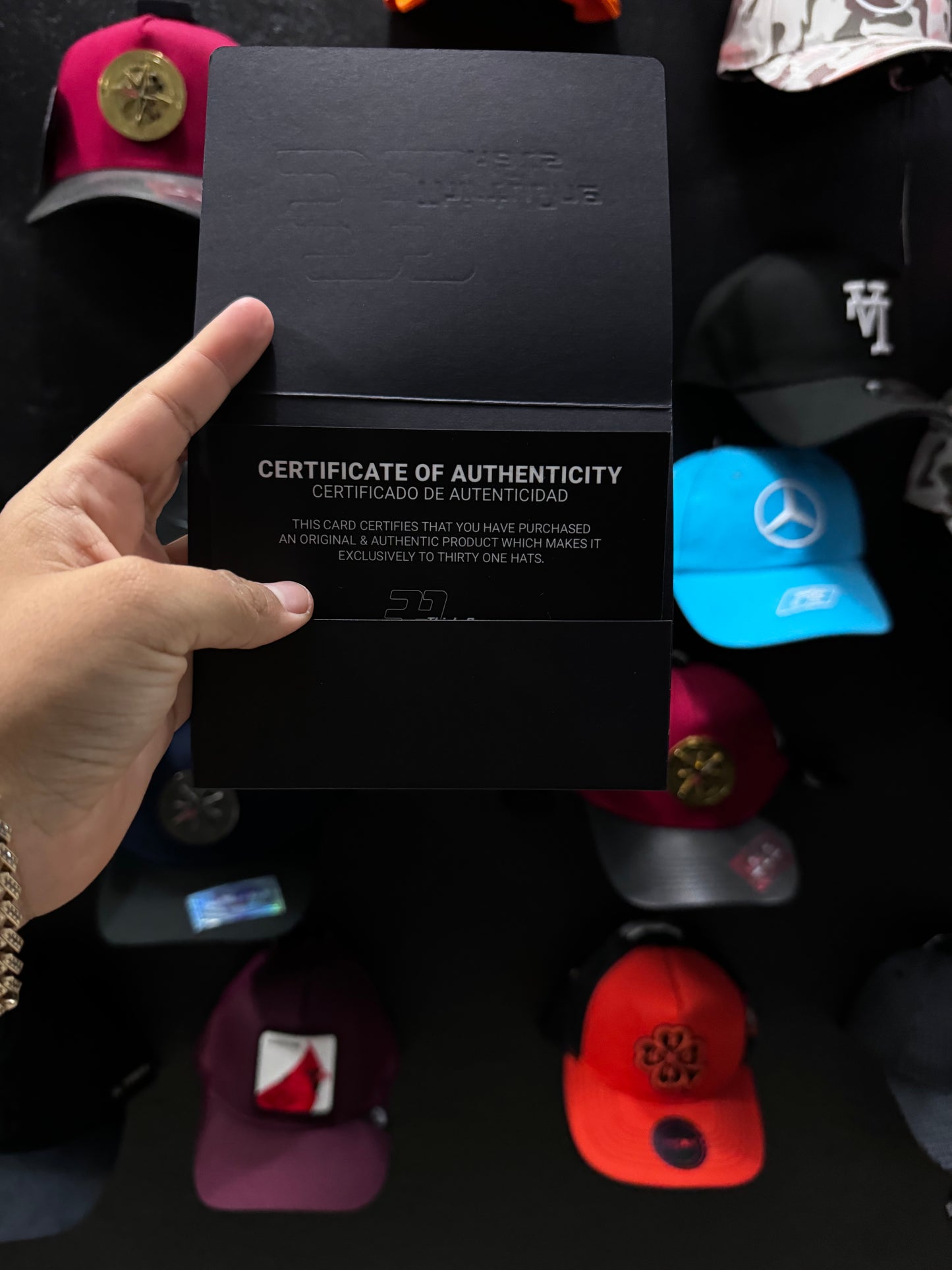 LA CLOUD 31 Hats con caja